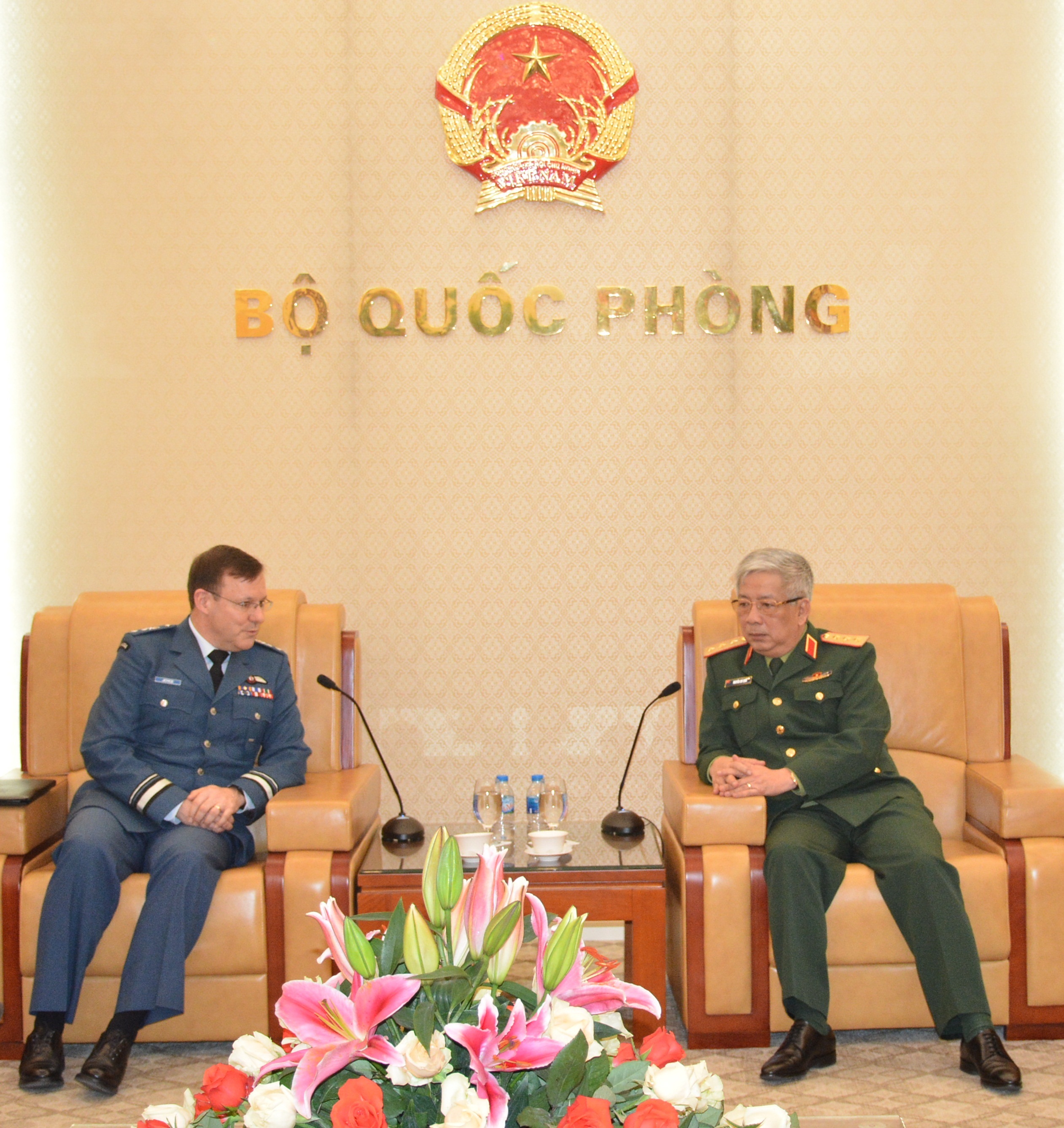 Thúc đẩy quan hệ quốc phòng Việt Nam - Canada